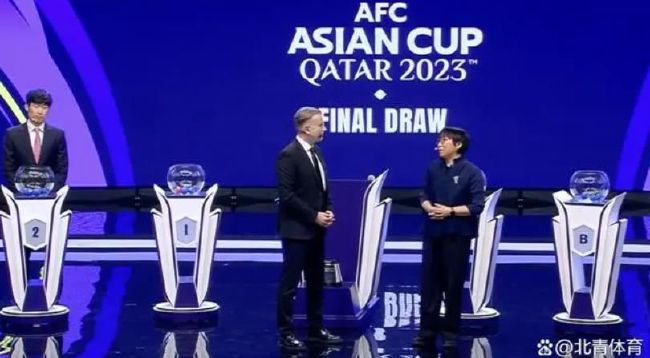 刚回国的妇人